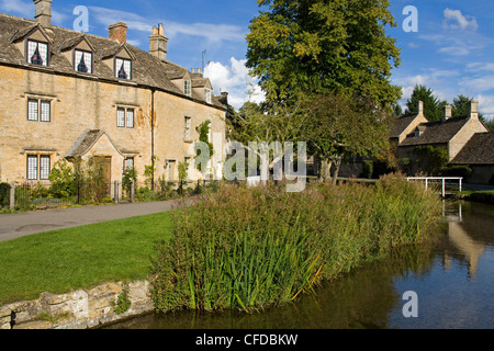 Auge-Bach in Lower Slaughter Dorf, Gloucestershire, Cotswolds, England, Vereinigtes Königreich, Europa Stockfoto