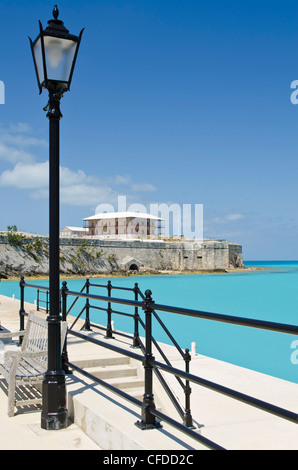 Herr Kommissar, Teil der alten Festung Wand am Royal Naval Dockyard, Bermuda, Central America Stockfoto