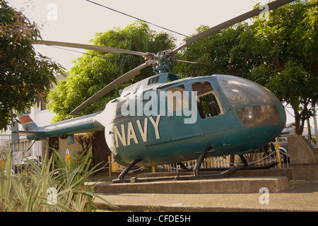 old navy Chopper vor einer Basis angezeigt. Stockfoto