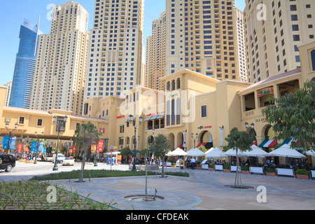 Die Wanderung am Jumeirah Beach Residence, Dubai Marina, Dubai, Vereinigte Arabische Emirate, Naher Osten Stockfoto