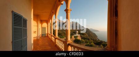 Blick auf die Küste von Son Marroig Manor, Tramuntana Gebirge, Mallorca, Balearische Inseln, Spanien, Europa Stockfoto