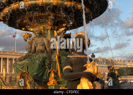 Place De La Concorde Brunnen, Paris, Frankreich, Europa Stockfoto