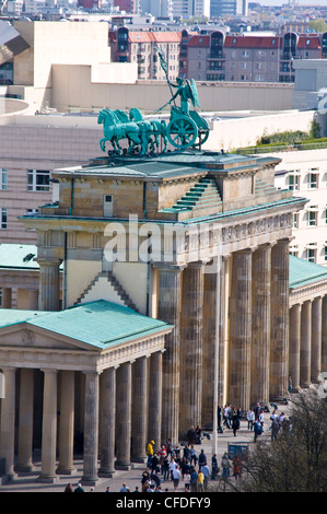 Das Brandenburger Tor (Brandenburger Tor) und die Quadriga, Berlin, Deutschland, Europa Stockfoto