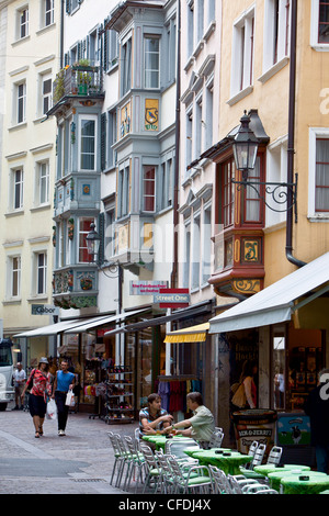 Gepflasterten Straßen und Erker Fenster, Altstadt, St. Gallen, Schweiz, Europa Stockfoto