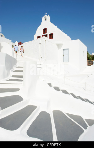 Oia (Ia) Dorf, Santorin, Kykladen, griechische Inseln, Griechenland, Europa Stockfoto