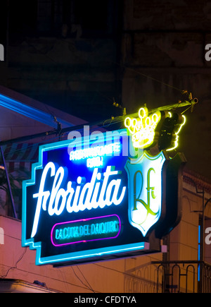 Leuchtreklame außen Bar El Floridita, Havanna, Kuba, Westindische Inseln Stockfoto