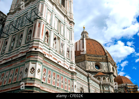 Piazza Duomo und die Kathedrale Santa Maria del Fiore, Florenz (Firenze), UNESCO World Heritage Site, Toskana, Italien, Europa Stockfoto