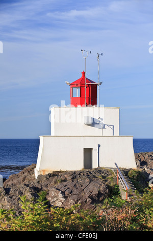 Amphitrite Point Leuchtturm an der Wild Pacific Trail, Vancouver Island, Ucluelet, Britisch-Kolumbien, Kanada. Stockfoto