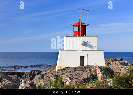 Amphitrite Point Leuchtturm an der Wild Pacific Trail, Vancouver Island, Ucluelet, Britisch-Kolumbien, Kanada. Stockfoto