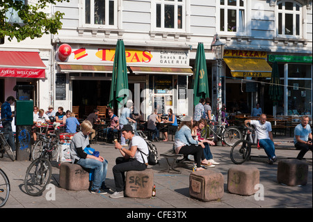 Schanzenpiazza (Schulterblatt) im Viertel Schanzenviertel, Hamburg, Deutschland Stockfoto