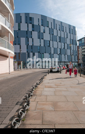 Universität Campus Suffolk Gebäude in Ipswich docks Stockfoto