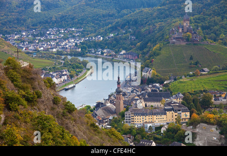Ausblick auf die Stadt Cochem, mit Burg, Mosel, Mosel, Rheinland-Pfalz, Deutschland, Europa Stockfoto