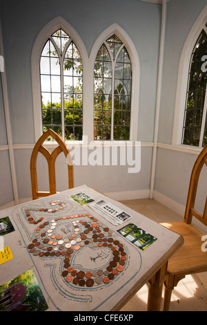 UK, Gloucestershire, Painswick House, Rokoko-Garten, Eagle House elegante Gartenstruktur Interieur Stockfoto