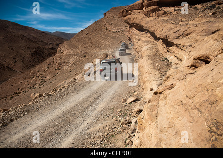 4 x 4 Rad-Antrieb-Auto in der Todra-Tal, Atlasgebirge, Marokko. Stockfoto