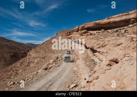 4 x 4 Rad-Antrieb-Auto in der Todra-Tal, Atlasgebirge, Marokko. Stockfoto