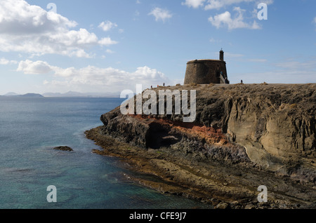 Castillo de Las Coloradas am Punta del Aguila, Lanzarote, Kanarische Inseln - Spanien Stockfoto