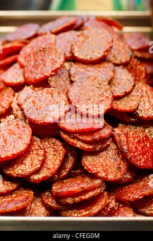 Bakkwa, ist ein chinesisches salzig-süßen Trockenfleisch Produkt ähnlich ruckelt, Foto aufgenommen im Chinatown von Kuala Lumpur. Stockfoto