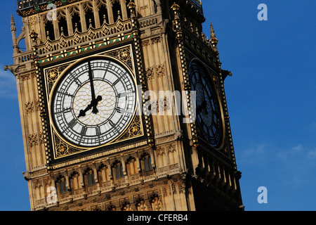 Houses of Parliament und Big Ben Clock Tower in London Westminster Palace, Großbritannien Stockfoto