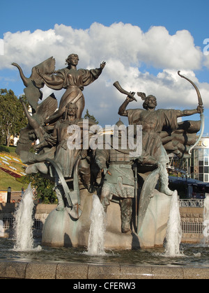 Denkmal zu den Gründern von Kiew auf dem Unabhängigkeitsplatz in Kiew, Ukraine Stockfoto