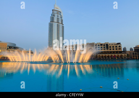 Innenstadt mit dem Dubai Fountain, Adresse, Palace Hotel, Dubai, Vereinigte Arabische Emirate, Naher Osten Stockfoto