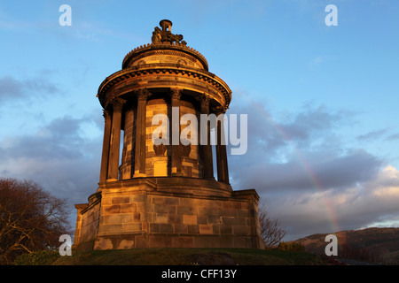 Ein Regenbogen-Kurven über die Burns-Gedenkstätte gewidmet Nationaldichter Robbie Burns, Edinburgh, Schottland, Vereinigtes Königreich, Europa Stockfoto