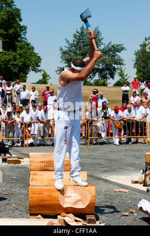 Ländlichen Sport, Plaza de Los Fueros (Tribunale Quadrat), San Fermin Festival, Pamplona, Navarra (Navarra), Spanien, Europa Stockfoto