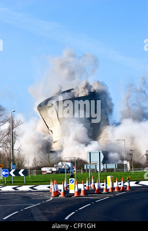 Abriss des alten Kraftwerks Stockfoto