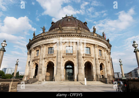 Monbijou-Brücke, Bode-Museum, Museumsinsel, Berlin-Mitte, Berlin, Deutschland Stockfoto