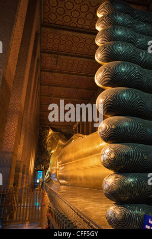 Zehen der liegende Buddha-Statue im Wat Pho, Bangkok, Thailand, Asien Stockfoto