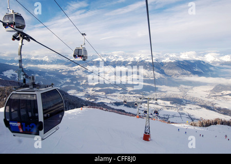 Seilbahn über Skipiste, Kronplatz, Bruneck, Val Pusteria, Südtirol, Alto Adige, Italien, Europa Stockfoto