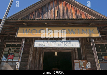 Evinston Florida historischen alten U.S. Post Office in der Holz und ebenso Dorfladen. Es ist das älteste Postamt in Florida. Stockfoto