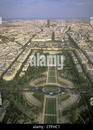 Ansicht von Paris vom Eiffelturm entfernt. Stockfoto