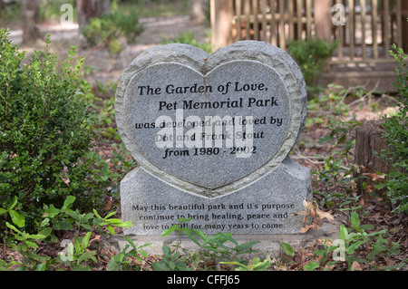 Der Garten der Liebe pet Memorialpark und Friedhof in Micanopy, Florida. Stockfoto
