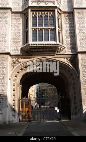 Eingang zum Kings College Maughan Bibliothek Chancery Lane in London Stockfoto