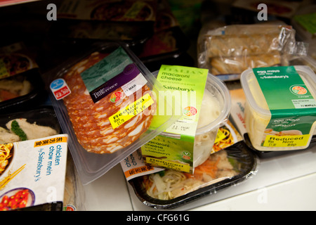 Preis reduziert Essen in Sainsburys Stockfoto