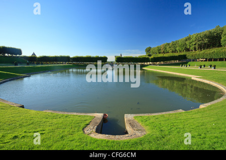 Frankreich, Gärten des Chateau de Villandry, den Wassergarten. Stockfoto