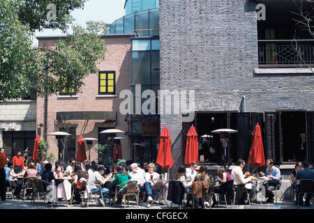 China, Shanghai, Französisch Konzessionsgebiet, Restaurant in Xintiandi, Straßencafés und Restaurants Stockfoto