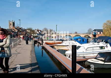 Ankern Boote auf Themse, Henley-on-Thames, Oxfordshire, England, UK Stockfoto