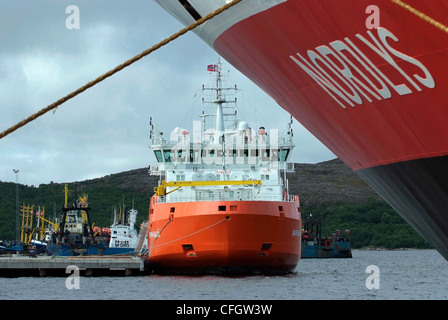 Norwegen-Kirkenes der einzige norwegische Land Grenzübergang nach Russland. Ein russischer Eisbrecher am Schiff reparieren Hof. Stockfoto