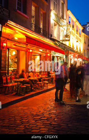 Montmartre in der Nacht, Paris, Frankreich Stockfoto