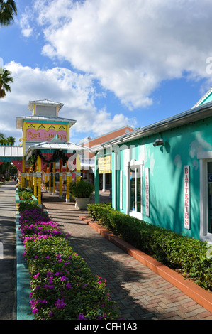 Geschäfte in Stroh Markt, Freeport, Bahamas Stockfoto