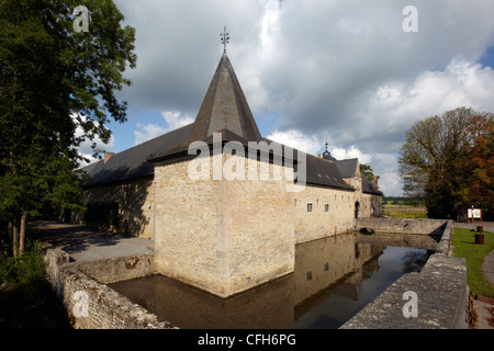 Belgien, Provinz Namur, Lavaux-Ste-Anne, befestigte Burg Stockfoto