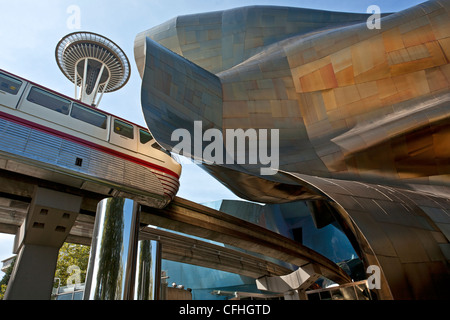 Monorail, Space Needle und das EMP (Experience Music Project) Gebäude. Seattle Center. Seattle. Washington. USA Stockfoto