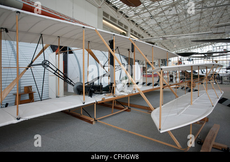 Flugzeug der Wright Flyer 1903 (Reproduktion). Das weltweit erste angetriebene Flugzeug. Das Museum of Flight. Seattle. USA Stockfoto