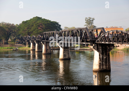 Die Brücke am River Kwai (Kanchanaburi - Thailand). Le Pont De La Rivière Kwaï (Kanchanaburi - Thaïlande). Stockfoto