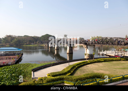 Die Brücke am River Kwai (Kanchanaburi - Thailand). Le Pont De La Rivière Kwaï (Kanchanaburi - Thaïlande). Stockfoto