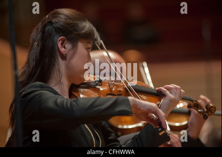 Paris, Frankreich, Nordkoreanisches Symphonieorchester das Unhasu Orchestra und das Radio France Philharmonic Orchestra geben im Salle Playel Theater, unter der renommierten südkoreanischen Chung Myung-Whun, das erste Konzert in Europa Stockfoto