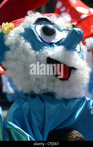 Israel, Holon, Purim Parade und Prozession Schlumpf schweben März 2012 Stockfoto