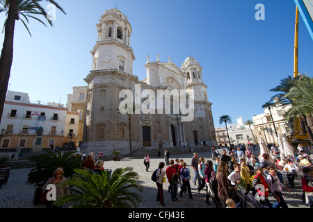 Wunderbare Kathedrale von neoklassizistischen Stil der Altstadt von Cadiz, Spanien Stockfoto