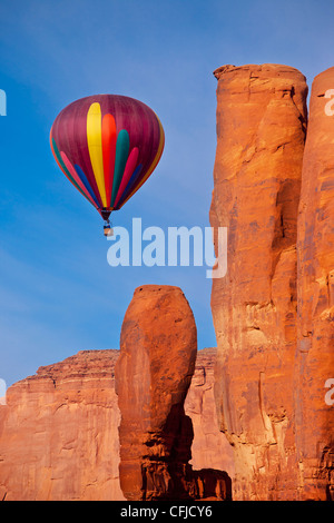 Heißluft-Ballon-Festival im Monument Valley, Arizona USA Stockfoto